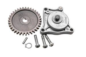 Suzuki - 81 Suzuki GS550E Oil Pump - Image 1