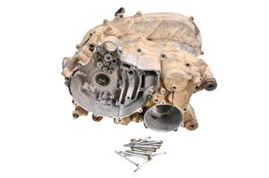 Kawasaki - 03 Kawasaki Prairie 360 4x4 Crankcase Center Crank Case KVF360 - Image 1