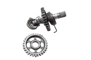 Honda - 06 Honda CRF250R Kick Start Gear Spindle - Image 1