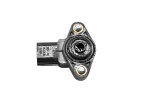 Yamaha - 13 Yamaha YZFR6 Throttle Position Sensor - Image 2