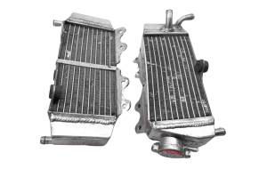 Aftermarket - 03 Yamaha YZ250F Radiators Left & Right Aftermarket - Image 3