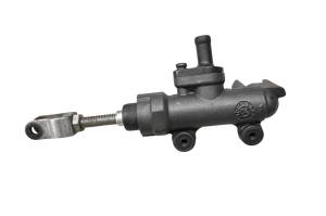 Suzuki - 05 Suzuki GS500F Rear Brake Master Cylinder - Image 2