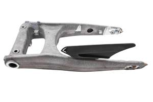 20 Indian Challenger Dark Horse Rear Swingarm - Image 1