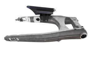 20 Indian Challenger Dark Horse Rear Swingarm - Image 2