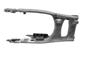 20 Indian Challenger Dark Horse Rear Swingarm - Image 3