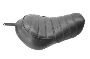 19 Harley Davidson Davidson Iron 883 Seat