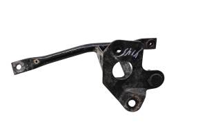 Yamaha - 04 Yamaha Raptor 660 2x4 Front Fender Left Bracket Mount YFM660R - Image 1