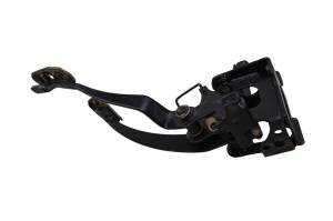 Yamaha - 17 Yamaha YXZ1000R Gas Brake Pedal Assembly - Image 2