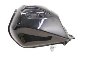 Honda - 23 Honda XR150LE Gas Tank & Fuel Petcock - Image 1