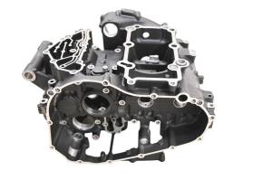 Yamaha - 23 Yamaha MT-03 Crankcase Center Crank Case - Image 1