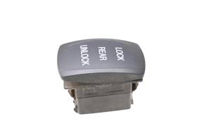 18 Cat CUV102D Rear Differential Lock Switch - Image 1
