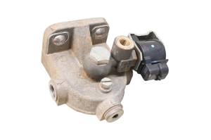 18 Cat CUV102D Oil Filter Cover - Image 3