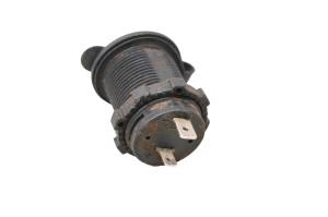 18 Cat CUV102D 12 Volt Accessory Outlet 12V - Image 2