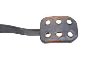 18 Cat CUV102D Brake Pedal - Image 2