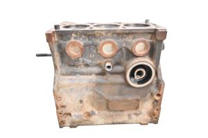 18 Cat CUV102D Crankcase Center Crank Case & Cylinders - Image 3