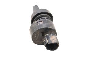 18 Cat CUV102D Headlight On/Off Switch - Image 3