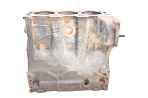 18 Cat CUV105D Crankcase Center Crank Case & Cylinders For Parts - Image 3