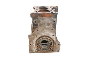 18 Cat CUV105D Crankcase Center Crank Case & Cylinders For Parts - Image 4