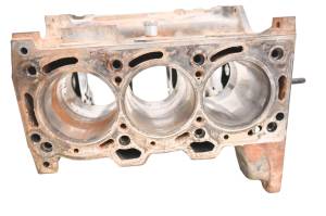 18 Cat CUV105D Crankcase Center Crank Case & Cylinders For Parts - Image 8