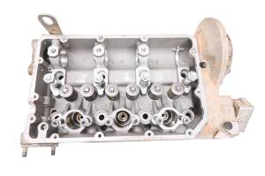 18 Cat CUV105D Cylinder Head - Image 4