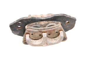 18 Cat CUV105D Front Left Brake Caliper - Image 4