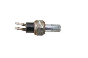 18 Cat CUV105D Oil Pressure Switch Sensor - Image 1