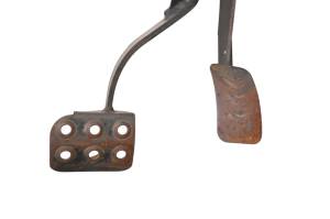 Cub Cadet - 16 Cub Cadet Challenger 700 Gas Brake Pedal Assembly - Image 2