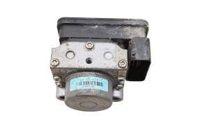 16 Triumph Tiger 800 XCx Abs Modulator - Image 2