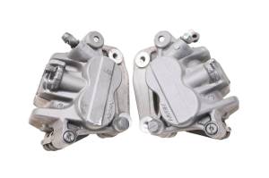 16 Triumph Tiger 800 XCx Front Brake Calipers Left & Right - Image 2