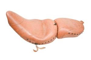 16 Indian Chieftain Dark Horse Custom Made Driver & Passenger Seats Mustang