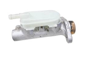 Kubota - 09 Kubota RTV1100CW Front Brake Master Cylinder - Image 2