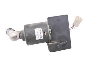 Kubota - 05 Kubota RTV900G Wiper Motor - Image 3