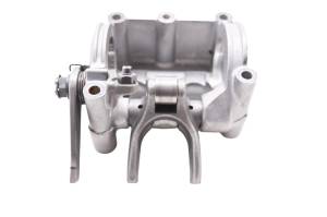 Honda - 03 Honda CRF450R Camshaft Holder & Rocker Arm - Image 1