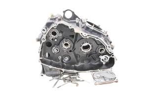 Arctic Cat - 02 Arctic Cat 500 4x4 FIS Manual Crankcase Center Crank Case - Image 1