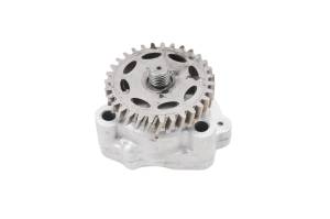 20 Club Car Carryall 1700 4x4 Oil Pump - Image 1