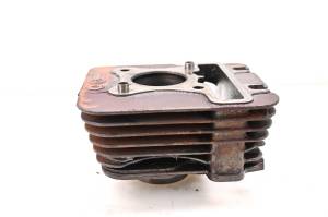 Vespa - 16 Vespa Primavera 50 Cylinder - Image 2