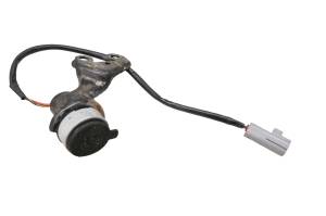 Kawasaki - 03 Kawasaki Prairie 360 4x4 12 Volt Accessory Outlet 12V KVF360C - Image 1