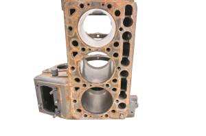 Kubota - 15 Kubota RTV-X900 Crankcase Center Crank Case & Cylinders - Image 8