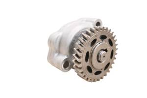 Kubota - 15 Kubota RTV-X900 Oil Pump & Drive Gear - Image 1