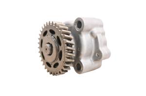 Kubota - 15 Kubota RTV-X900 Oil Pump & Drive Gear - Image 2