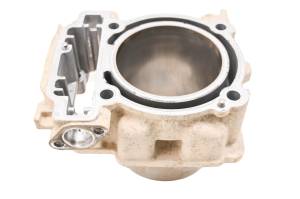 Can-Am - 19 Can-Am Commander 1000R XT Rear Cylinder & Piston - Image 2