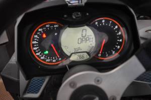 Can-Am - 19 Can-Am Commander 1000R XT Speedometer Dash - Image 4