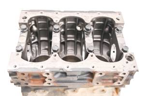 John Deere - 13 John Deere Gator 855D Crankcase Center Crank Case & Cylinders For Parts - Image 5