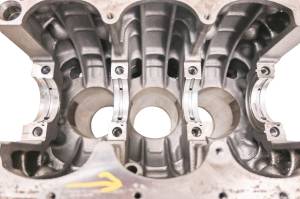 John Deere - 13 John Deere Gator 855D Crankcase Center Crank Case & Cylinders For Parts - Image 7