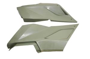 Can-Am - 18 Can-Am Commander Max 1000R DPS Right & Left Lateral Rear Panels - Image 1