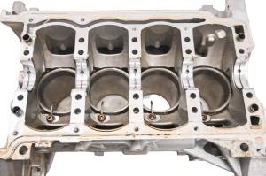 Polaris - 15 Polaris Slingshot SL Crankcase Center Crank Case & Cylinders - Image 4