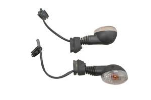 Kawasaki - 23 Kawasaki KLR650 Adventure Rear Left & Right Turn Signal Lamps KL650LPFAN - Image 2