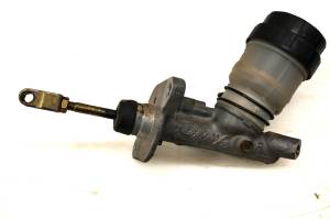 Kawasaki - 02 Kawasaki Mule 3010 4x4 Brake Master Cylinder KAF620 - Image 1