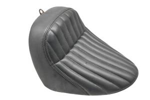 20 Harley-Davidson Street Bob FXBB Seat