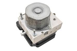 Polaris - 19 Polaris Slingshot SLR Abs Brake Module Unit - Image 2